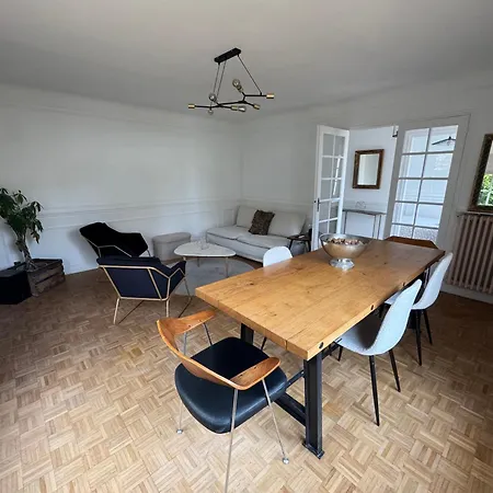Champenoise Semesterbostad